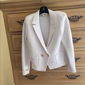 L'AGENCE Women's Classic Cream Blazer